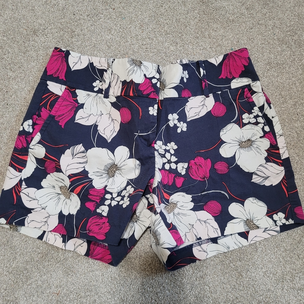 Ann Taylor floral shorts